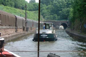 trein en boot door tunnel